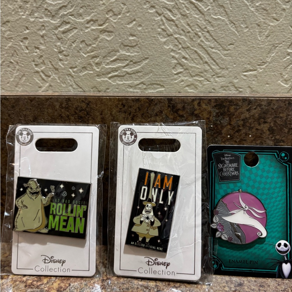 Disney nightmare before Christmas pin bundle - Picture 2 of 2